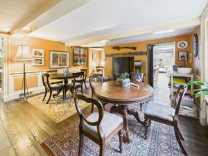Drawing Room- click for photo gallery